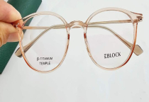 Bạn đẹp nhất khi là chính mình – và một chiếc gọng kính đẹp sẽ giúp bạn thể hiện điều đó!